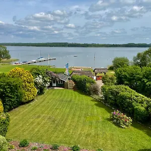 Traumhafter Seeblick Mit Großer Terrasse , Pogeez Deutschland